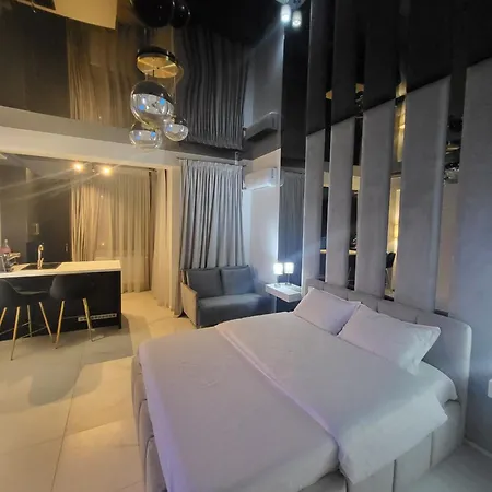 Diamond Studio 那沃达利